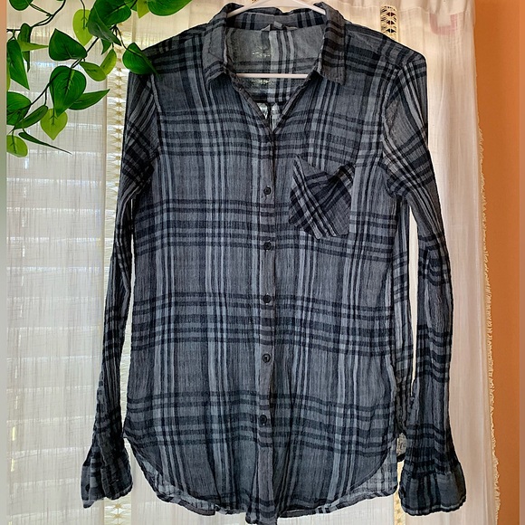 Lucky Brand Tops - Lucky Brand Women’s Blue Gauze Plaid Flannel Size Small